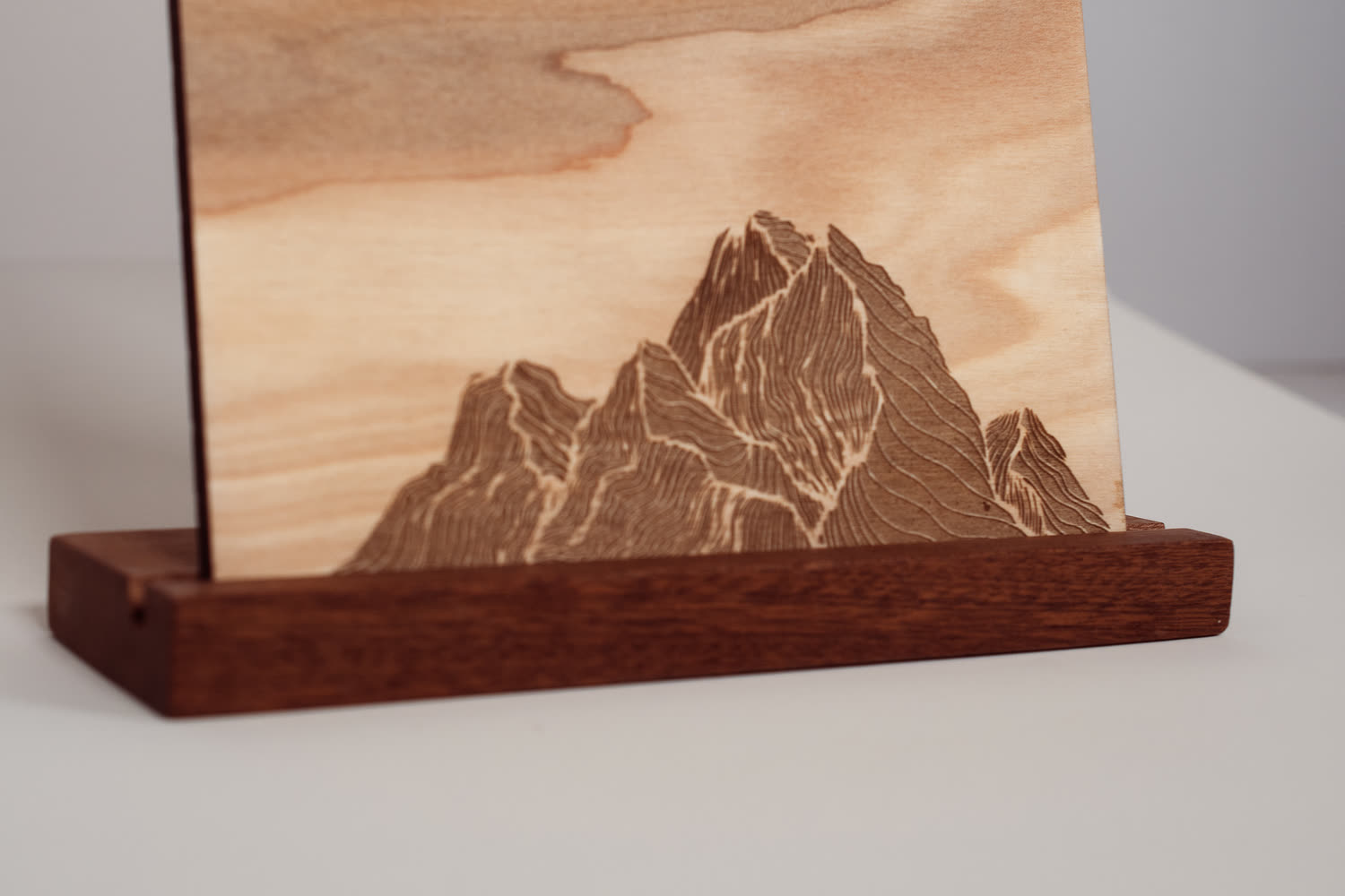 Close-up of the engraved mountain range on a wooden message board with metal clip, natural wood finish, laser engraved wood by PRWMade